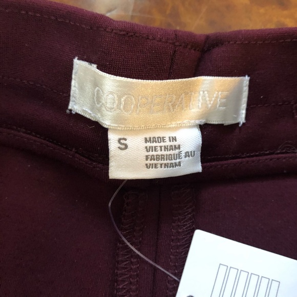 Urban Outfitters Cooperative Scalloped Shorts - Picture 5 of 6